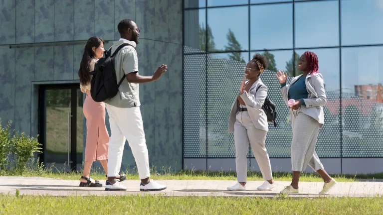 University vs Private College:  Which Is Right for You?