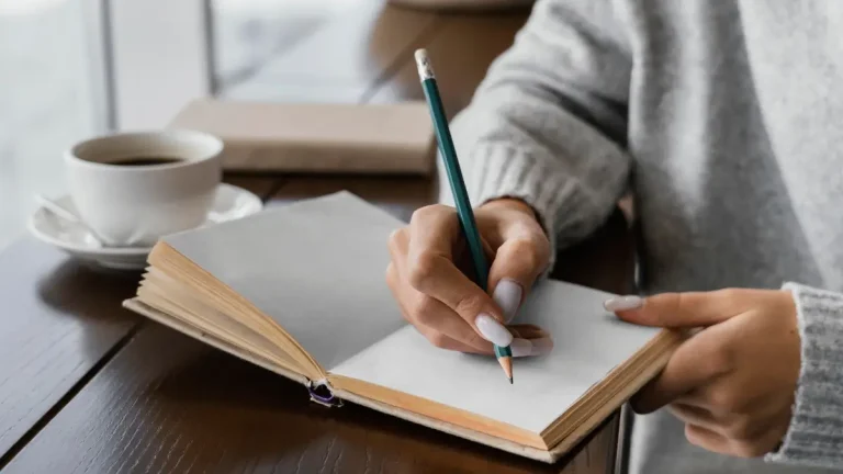 Journaling Can Help You Manage Anxiety: Here’s How Journaling Can Help You Manage Anxiety: Here's How