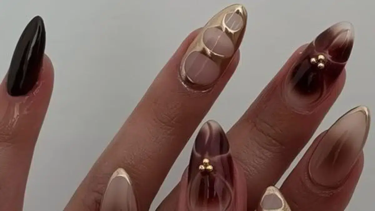 Metallic Gold Accent nails