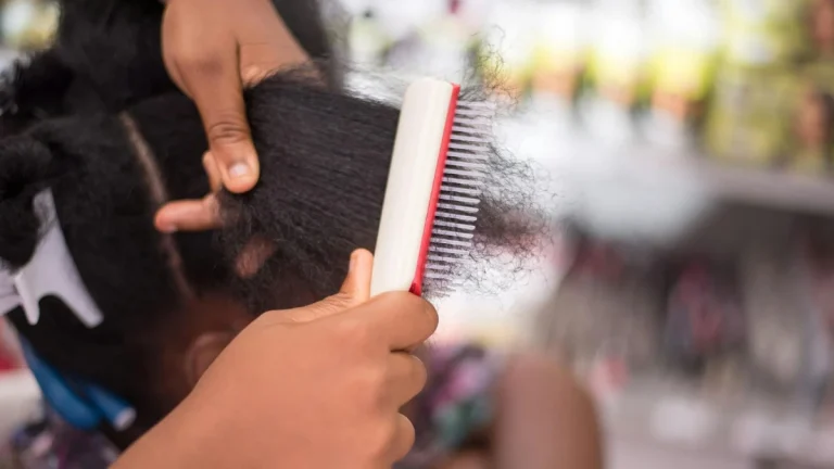 Top 5 Products to Reduce Hair Breakage Combing natural hair
