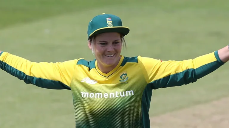 Dane van Niekerk Must Meet Key Requirements to Return to Proteas Women Squad Dane van Niekerk Must Meet Key Requirements to Return to Proteas Women Squad