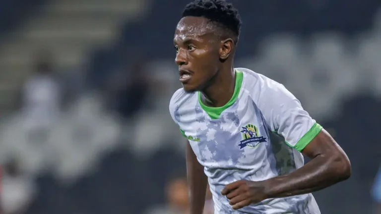Orlando Pirates Beat Kaizer Chiefs to Sign Top Midfield Talent Orlando Pirates Beat Kaizer Chiefs to Sign Top Midfield Talent