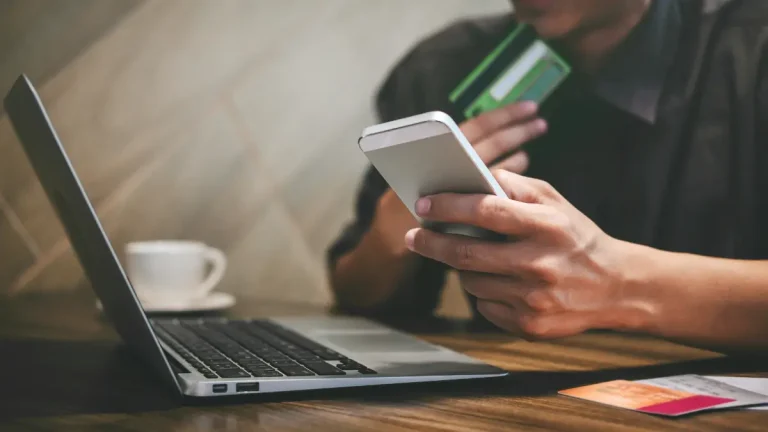 Advantages and Disadvantages of Online Banking