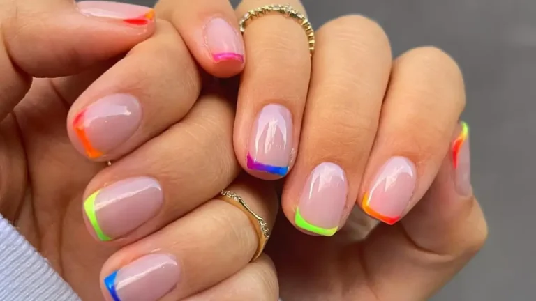 20 Trendy French Manicure Ideas 20 Trendy French Manicure Ideas