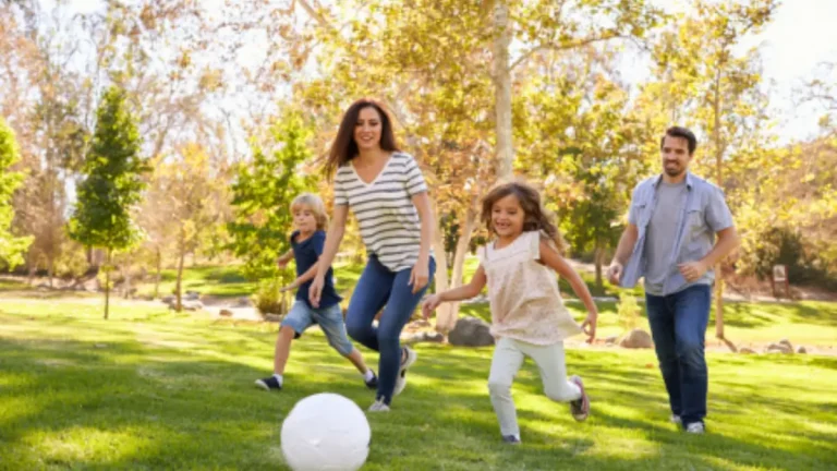 How to Create a Simple Holiday Routine for Kids at Home How to Create a Simple Holiday Routine for Kids at Home