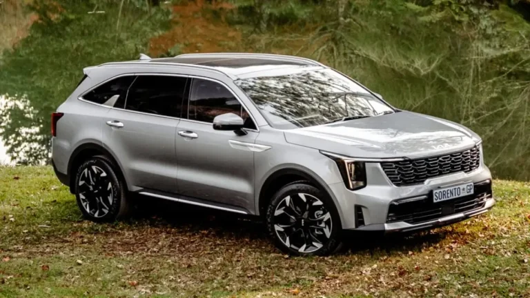 New Kia Sorento Launched in South Africa: Pricing, Features, and What’s New New Kia Sorento Launched in South Africa: Pricing, Features, and What’s New