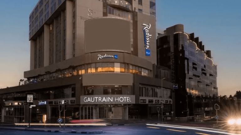 Radisson Blu Hotel Sandton Johannesburg Review: Luxury and Comfort in the Heart of Sandton Radisson Blu Hotel Sandton Johannesburg Review: Luxury and Comfort in the Heart of Sandton