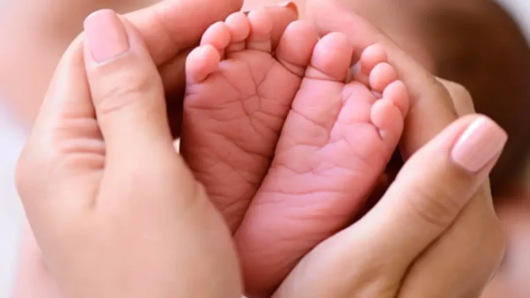 Tembisa Clinic Baby Kidnapping: 21-Year-Old Woman in Custody Tembisa Clinic Baby Kidnapping: 21-Year-Old Woman in Custody