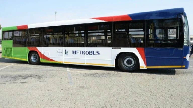 The Benefits of Using the Metrobus in Johannesburg The Benefits of Using the Metrobus in Johannesburg