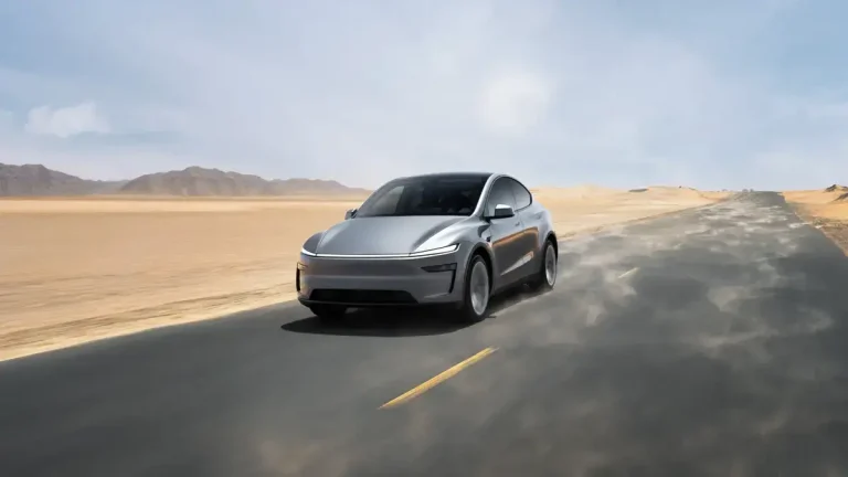 This Car Delivers Itself to Your Door: Tesla Showcases First Fully Autonomous Vehicle Delivery This Car Delivers Itself to Your Door: Tesla Showcases First Fully Autonomous Vehicle Delivery