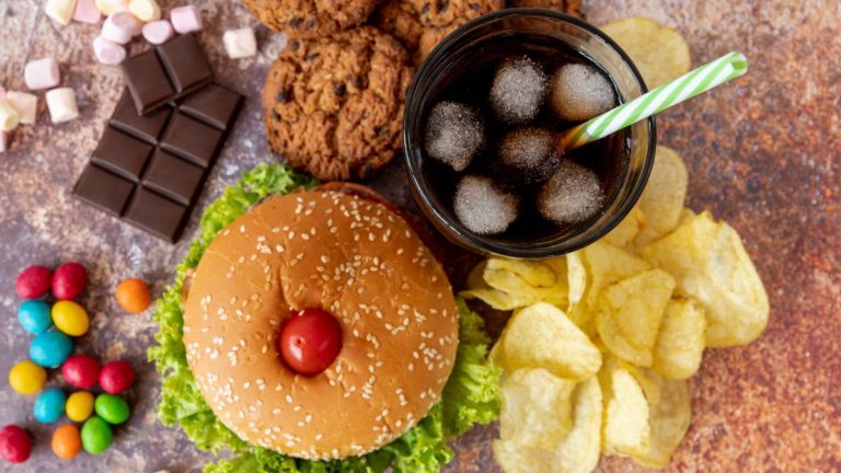 Top 10 Foods That Contribute to High Cholesterol Top 10 Foods That Contribute to High Cholesterol