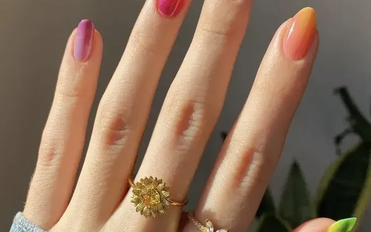 20 Stunning Jelly Nail Designs to Try for a Trendy, Glossy Look