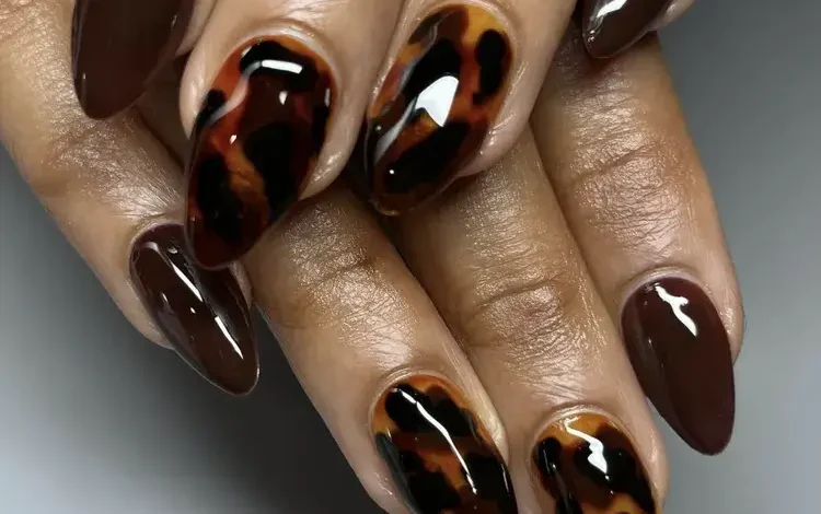 20 Stunning Jelly Nail Designs to Try for a Trendy, Glossy Look
