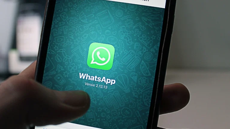 How Locals Use WhatsApp Groups to Solve Day-to-Day Issues in the Suburbs Auto Draft