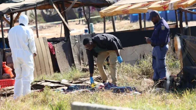 Four Gunmen Shot Dead by Police During Riverlea Shootout Four Gunmen Shot Dead by Police During Riverlea Shootout