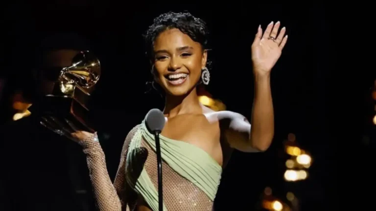 From Paintbrush to Pop Star: Tyla’s Artistic Journey from Edenglen High School to Grammy Glory From Paintbrush to Pop Star: Tyla’s Artistic Journey from Edenglen High School to Grammy Glory