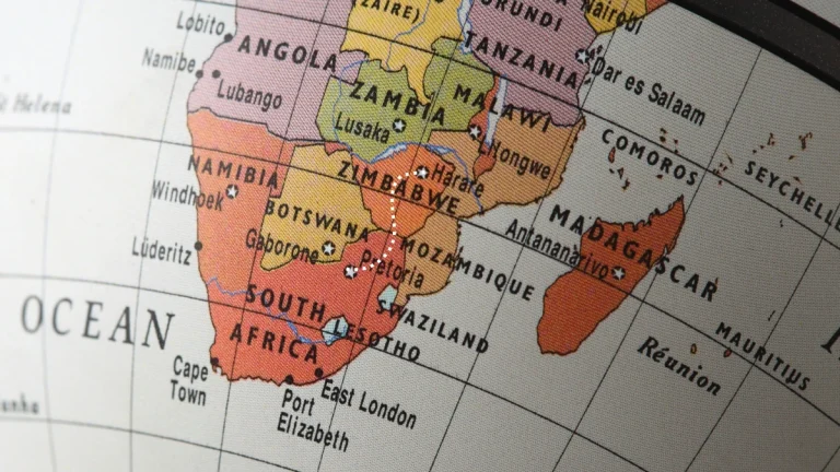 From Zimbabwe To Johannesburg: Inside South Africa’s Illegal Cigarette Smuggling Network From Zimbabwe To Johannesburg: Inside South Africa’s Illegal Cigarette Smuggling Network