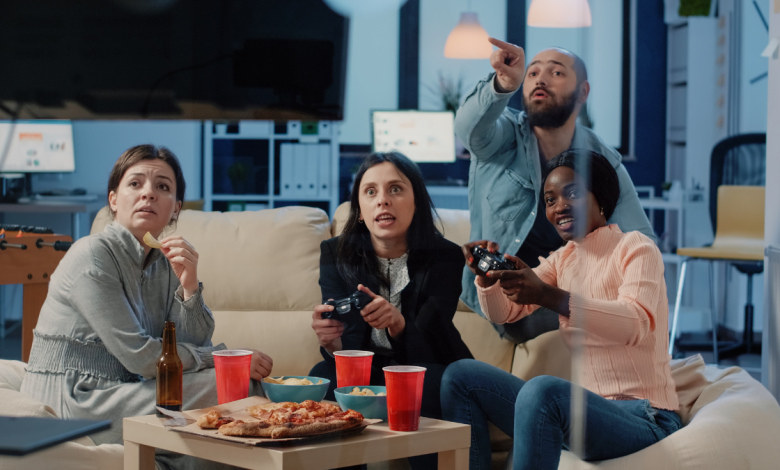 How Social Gambling Events Build Community Connections