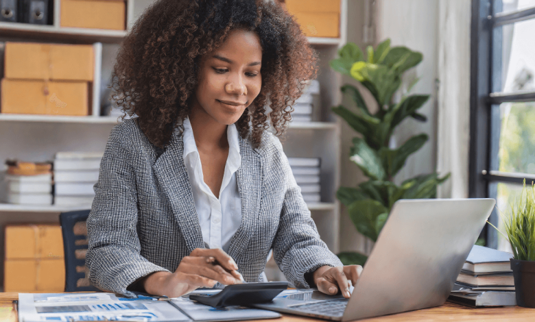 How to Effectively Research Salary Expectations in Your Industry