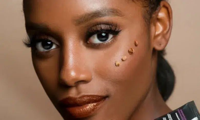 How to Make Your Makeup Last All Day in Humid and Dry Climates