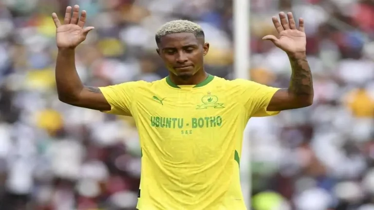 Lucas Ribeiro Dominates 2024/25 PSL Awards with Four Major Wins Lucas Ribeiro Dominates 2024/25 PSL Awards with Four Major Wins