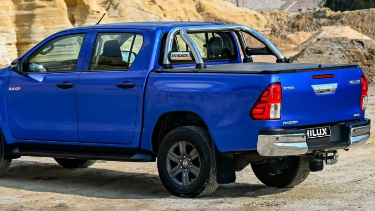 Manhindra Pick-Up vs Toyota Hilux: Which One Reigns Supreme in South Africa? Manhindra Pik-Up vs Toyota Hilux: Which One Reigns Supreme in South Africa?