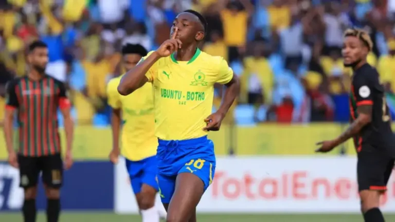 Peter Shalulile Not for Free – Kaizer Chiefs Must Bid as Star Remains Tied to Sundowns Peter Shalulile Not for Free – Kaizer Chiefs Must Bid as Star Remains Tied to Sundowns