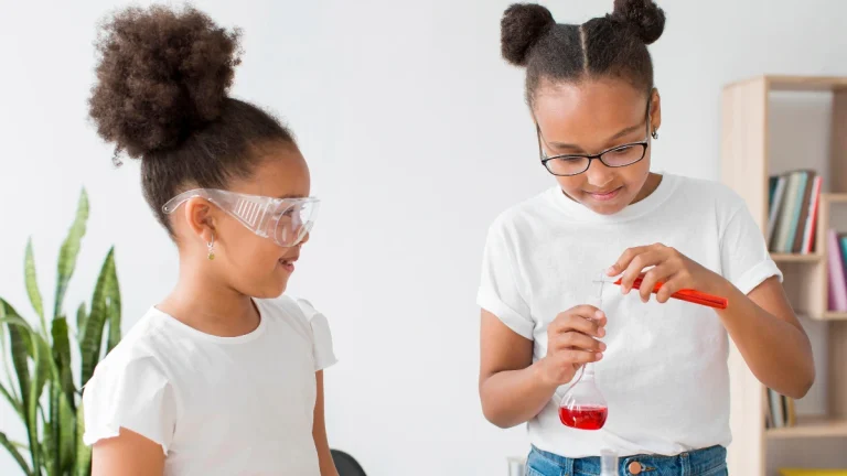 Science Experiments to Try at Home During the School Break Science Experiments to Try at Home During the School Break