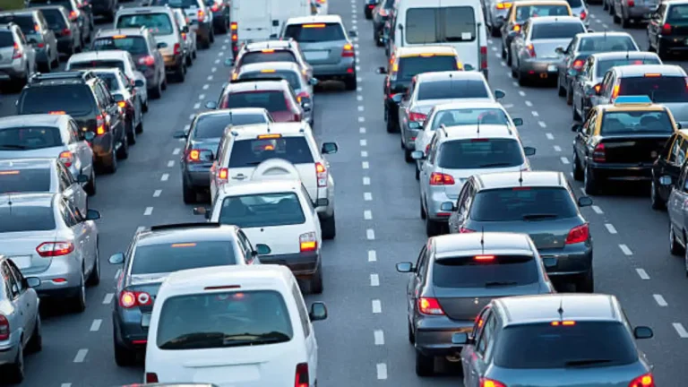 Surviving the Gauteng Grind: Tips for Beating Traffic and Staying Sane Surviving the Gauteng Grind: Tips for Beating Traffic and Staying Sane