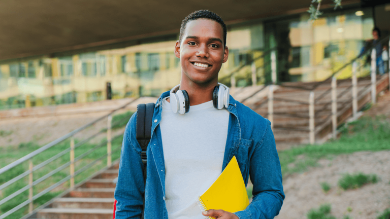 TEFL vs PGCE: Costs, Time, and Career Opportunities Compared TEFL vs PGCE: Costs, Time, and Career Opportunities Compared