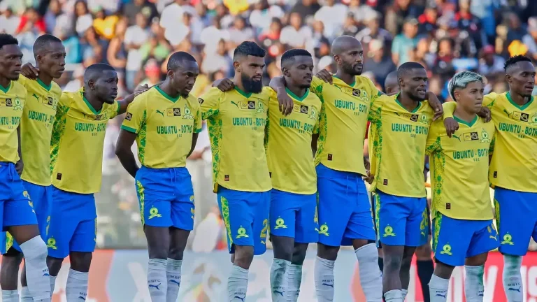 Betway Premiership: Chiefs, Sundowns, and Pirates in Action This Weekend Betway Premiership: Chiefs, Sundowns, and Pirates in Action This Weekend