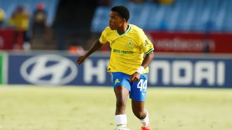Cardoso Believes Mamelodi Sundowns Youngster Mabena Is Ready to Evolve Cardoso Believes Mamelodi Sundowns Youngster Mabena Is Ready to Evolve