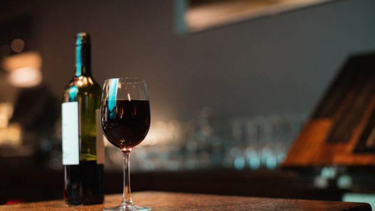 Checkers Liquor vs Pick n Pay Liquor: Battle of the Cheapest Wines Checkers Liquor vs Pick n Pay Liquor: Battle of the Cheapest Wines