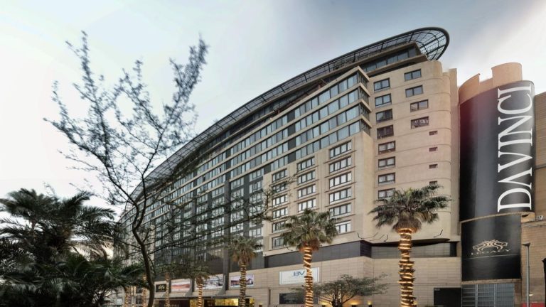 DaVinci Hotel and Suites Review: A Stylish Luxury Experience in the Heart of Sandton DaVinci Hotel and Suites Review: A Stylish Luxury Experience in the Heart of Sandton