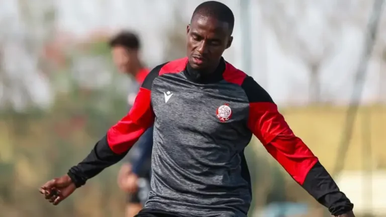 Dominic Isaacs Urges Kaizer Chiefs to Sign Lorch: “He Brings a New Dimension” Dominic Isaacs Urges Kaizer Chiefs to Sign Lorch: “He Brings a New Dimension”