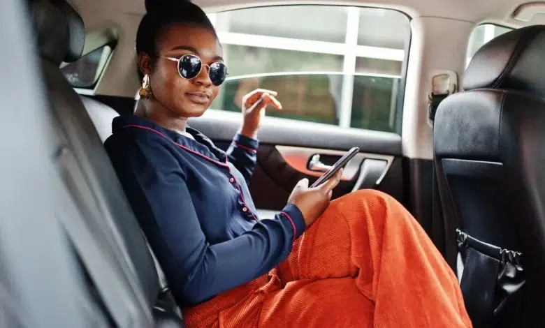 E-Hailing Safety Features Every Woman Should Know About