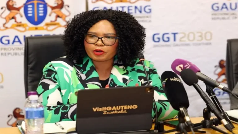 From Painting Walls to Planting Gardens: Clinics in Gauteng Get a Makeover From Painting Walls to Planting Gardens: Clinics in Gauteng Get a Makeover