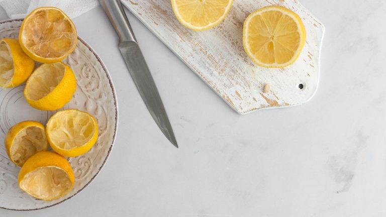 How to Clean Your Microwave With Lemon – Quick and Easy Method How to Clean Your Microwave With Lemon – Quick and Easy Method