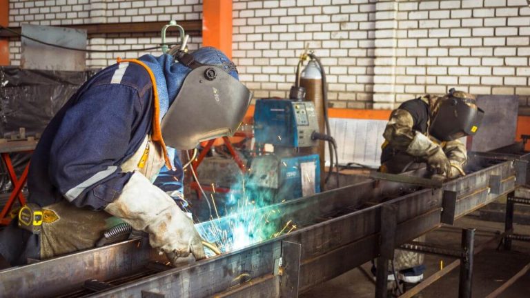 Become a Welder with Nasi iSpani Become a Welder with Nasi iSpani