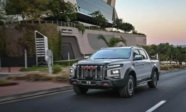 JAC T9 Plug-In Hybrid Aims at Ford Ranger Raptor and BYD Shark