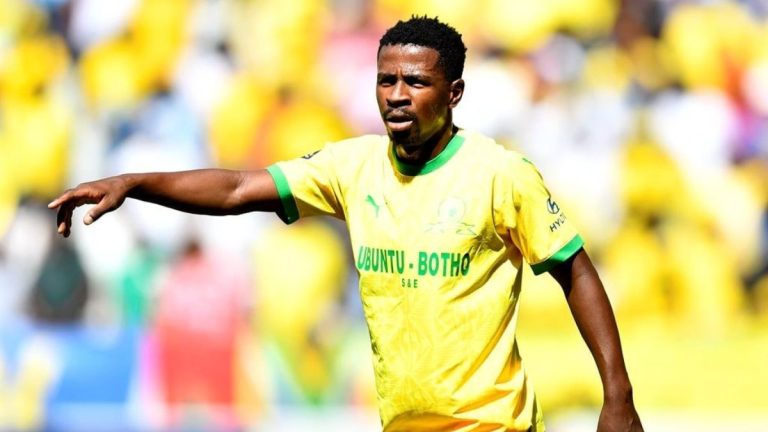 Kaizer Chiefs Eye Terrence Mashego as His Future at Mamelodi Sundowns Grows Uncertain Kaizer Chiefs Eye Terrence Mashego as Future at Sundowns Grows Uncertain