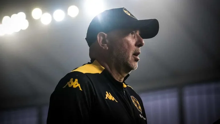 Kaizer Chiefs to Trim Squad and Loan Out Young Talent Kaizer Chiefs Plan Player Offloads After Transfer Spree