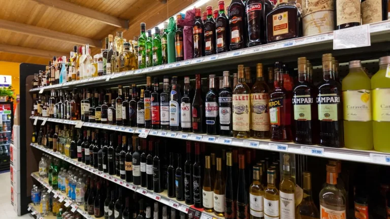 South Africa’s Most Preferred Alcoholic Beverages: Trends & Insights South Africa’s Most Preferred Alcoholic Beverages