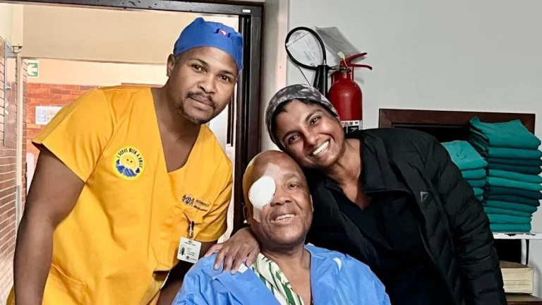Young Doctors Lead Minister’s Eye Surgery at Chris Hani Baragwanath Hospital Young Doctors Lead Minister’s Eye Surgery at Chris Hani Baragwanath Hospital