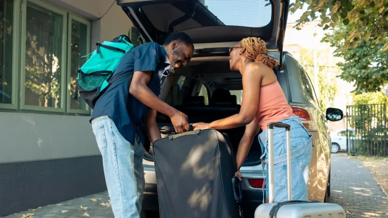 7 Countries That Pay You to Relocate: The Best Options and Top-Paying Offers 7 Countries That Pay You to Relocate: The Best Options and Top-Paying Offers